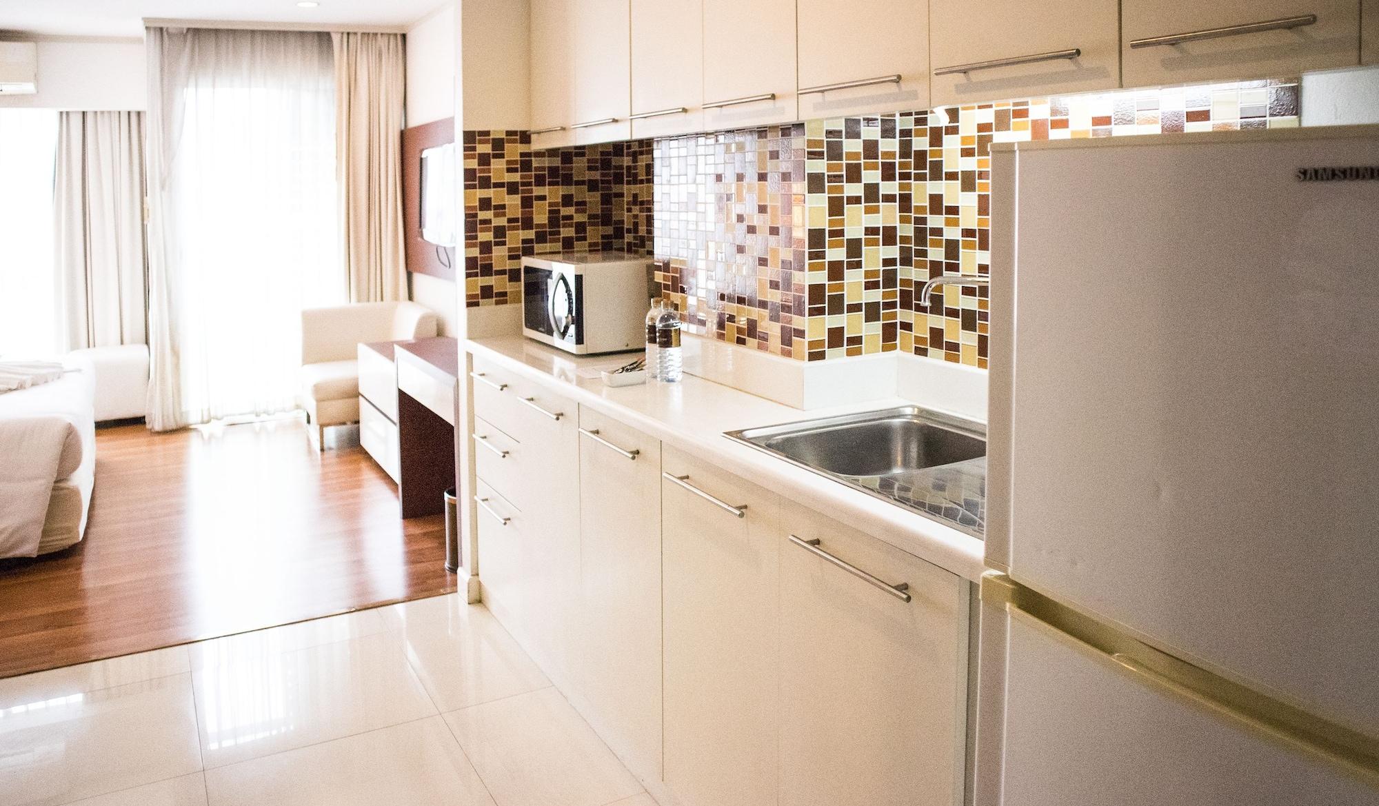 Sathorn Grace Serviced Residence Bangkok Luaran gambar